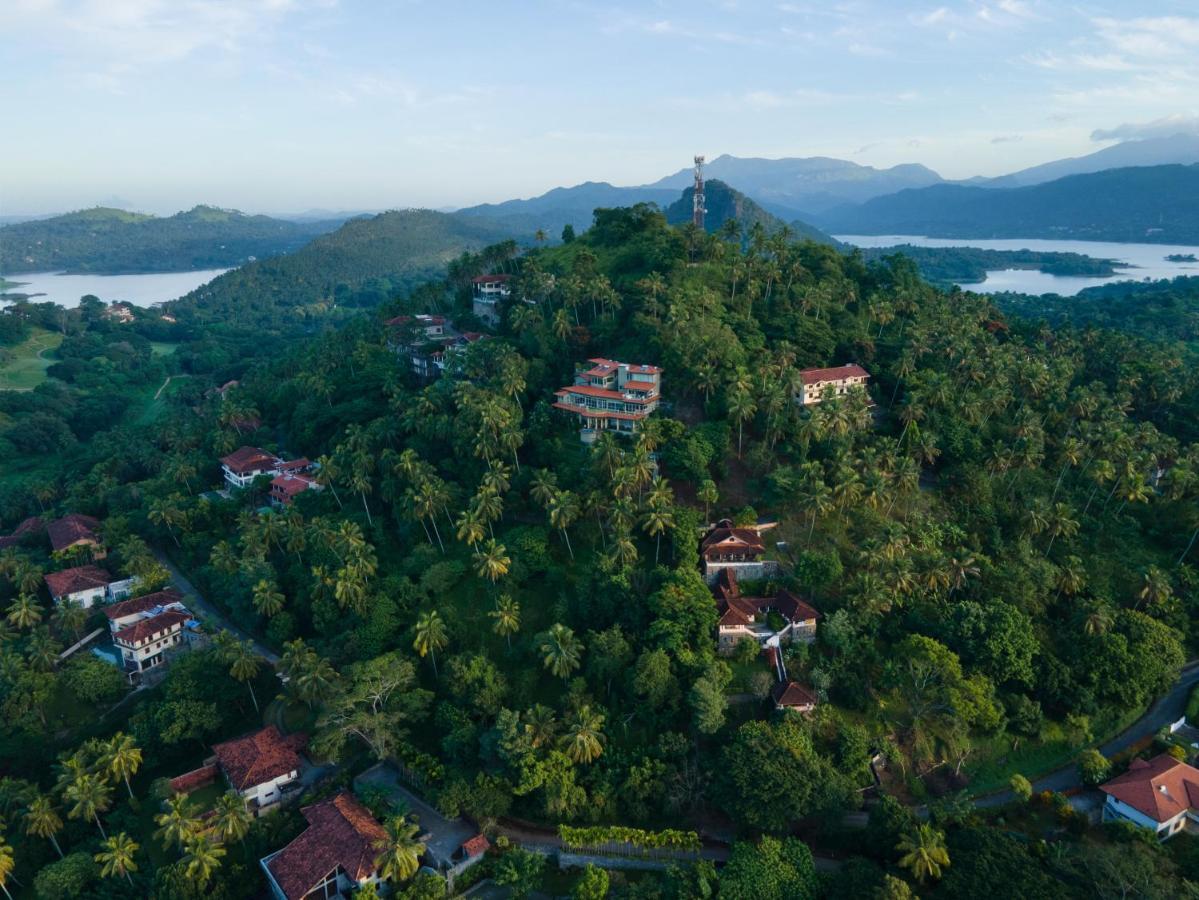 The Albatross, Kandy Digana Bagian luar foto