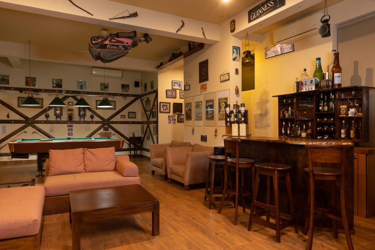 The Albatross, Kandy Digana Bagian luar foto