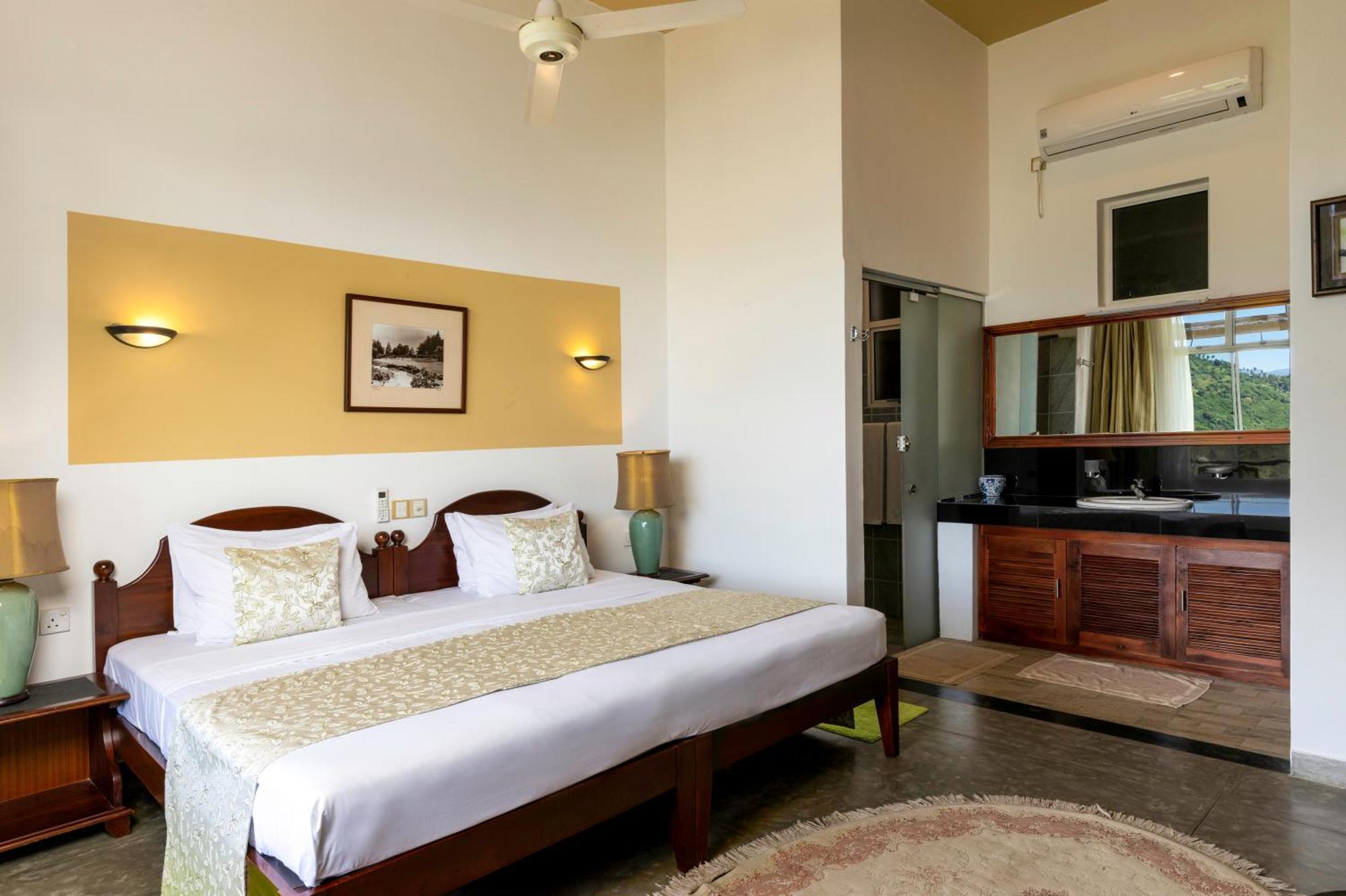 The Albatross, Kandy Digana Bagian luar foto